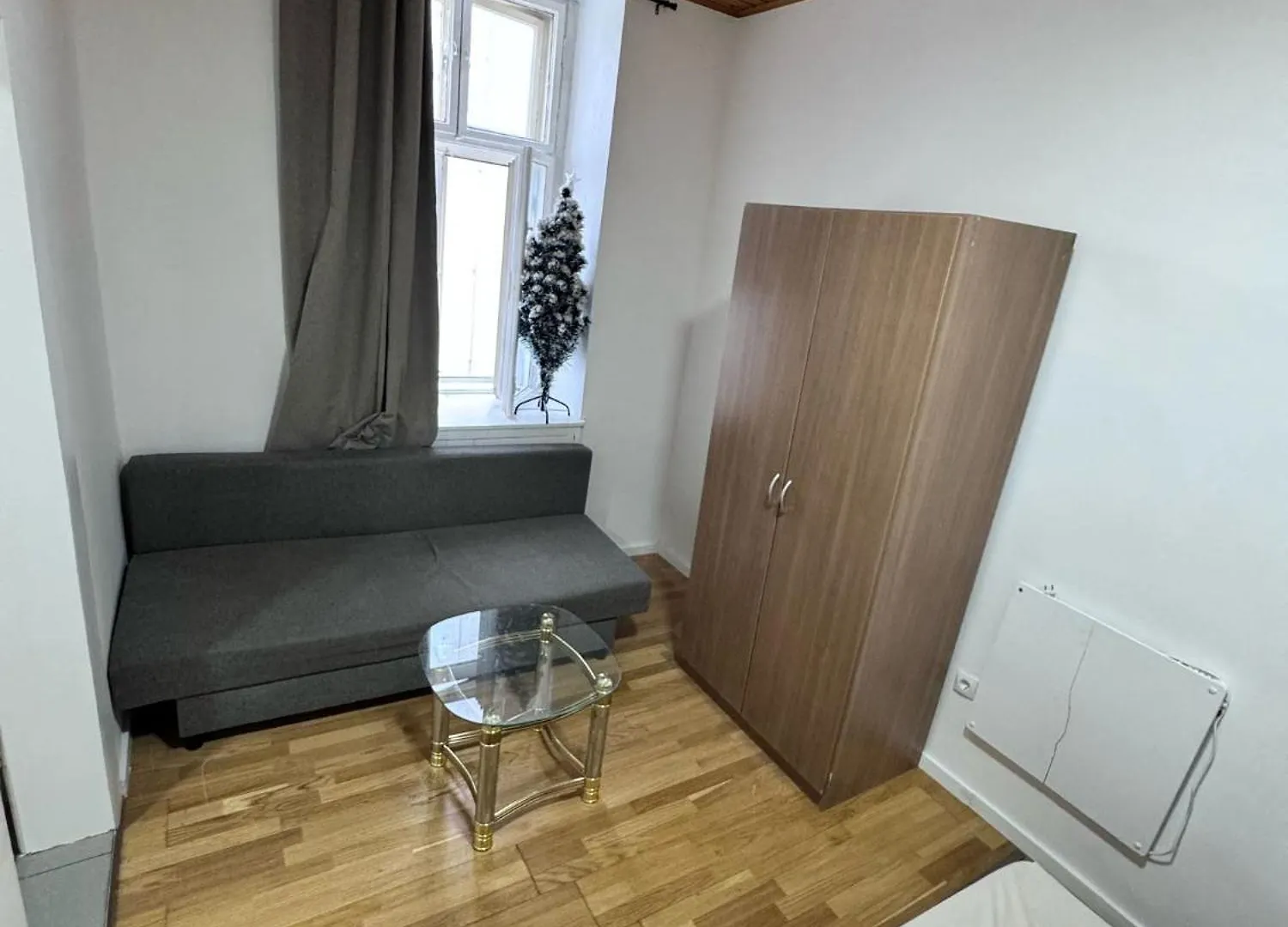 Spacious Apartment In Praterstern Area Es Wien